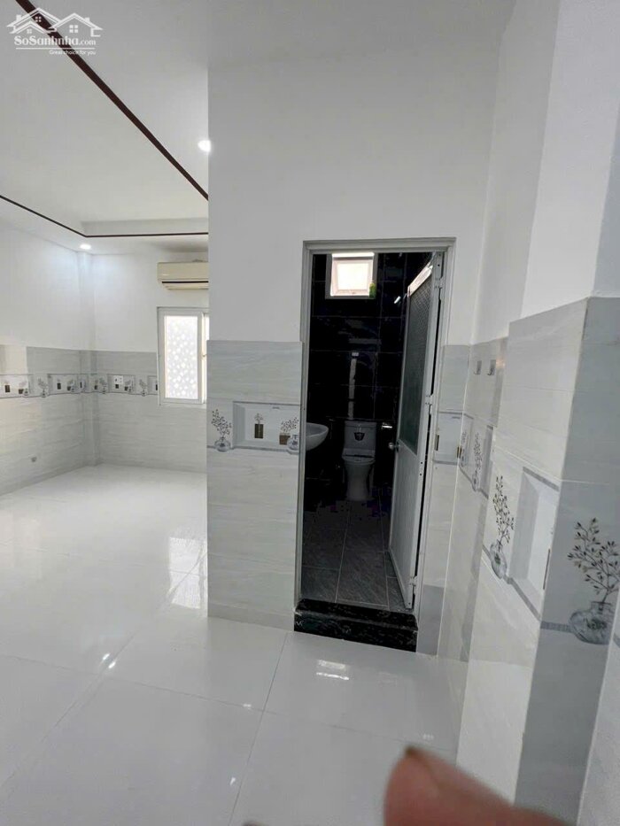 Hình ảnh CHO THUÊ NHÀ TRỆT 1 LẦU MỚI RỘNG ĐẸP – SẴN MÁY LẠNH – KDC PHÚ AN, CẦN THƠ | GIÁ 8 TRIỆU 8