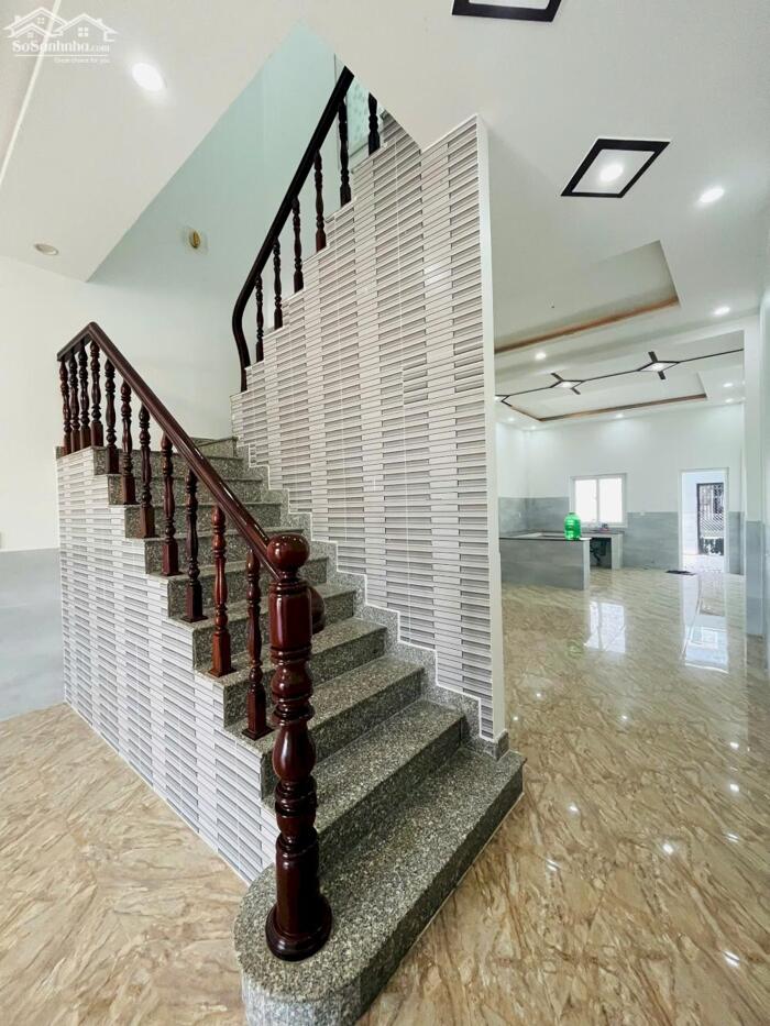 Hình ảnh CHO THUÊ NHÀ TRỆT 1 LẦU MỚI RỘNG ĐẸP – SẴN MÁY LẠNH – KDC PHÚ AN, CẦN THƠ | GIÁ 8 TRIỆU 7