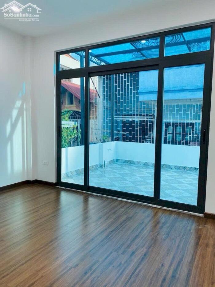 Hình ảnh Bán nhà Nguyễn Chí Thanh_mặt ngõ ô tô tránh_kinh doanh ngày đêm_40m2_giá chào 28 tỷ 2