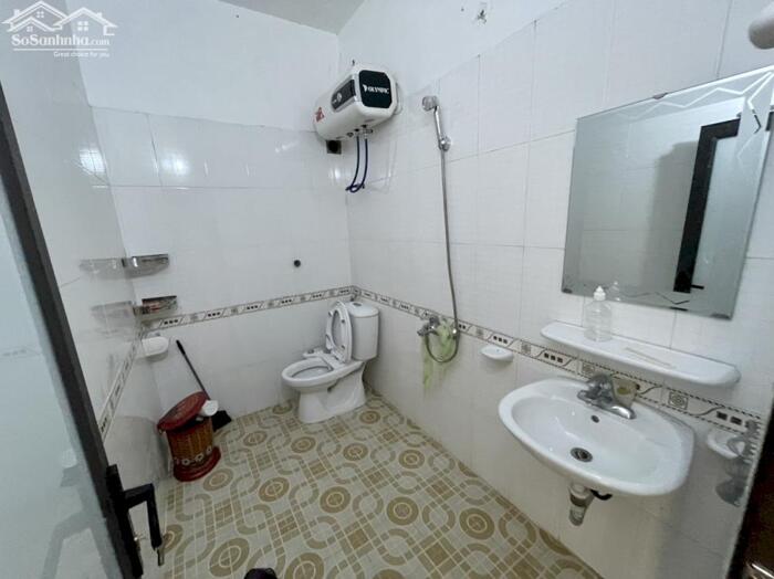 Hình ảnh Cho thuê nhà khu phân lô Văn Cao, 4 p.ngủ, DT: 58m2. 1