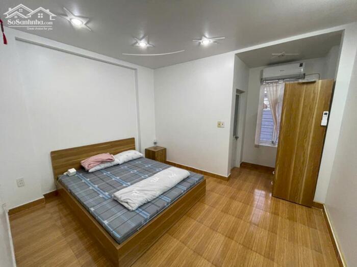 Hình ảnh Cho thuê nhà khu phân lô Văn Cao, 4 p.ngủ, DT: 58m2. 2