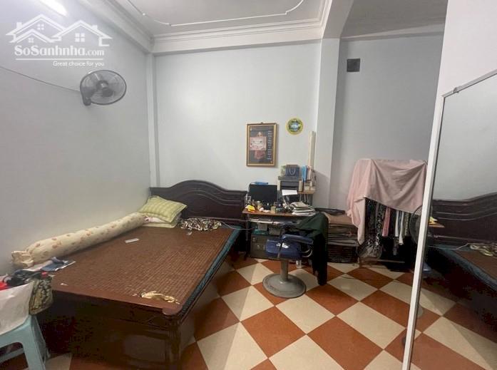 Hình ảnh Bán nhà Nguyễn Chí Thanh_ô tô quay đầu trước nhà_dân xây vuông vắn_52m2_mt 4m5 1