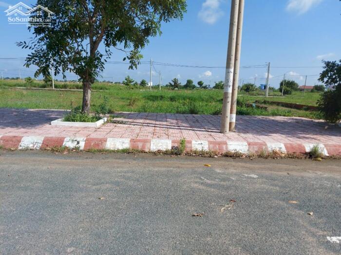 Hình ảnh Đất nền trục chính kdc Phước Đông 100m2 Chủ cần bán gấp 1 tỏi 380tr 0