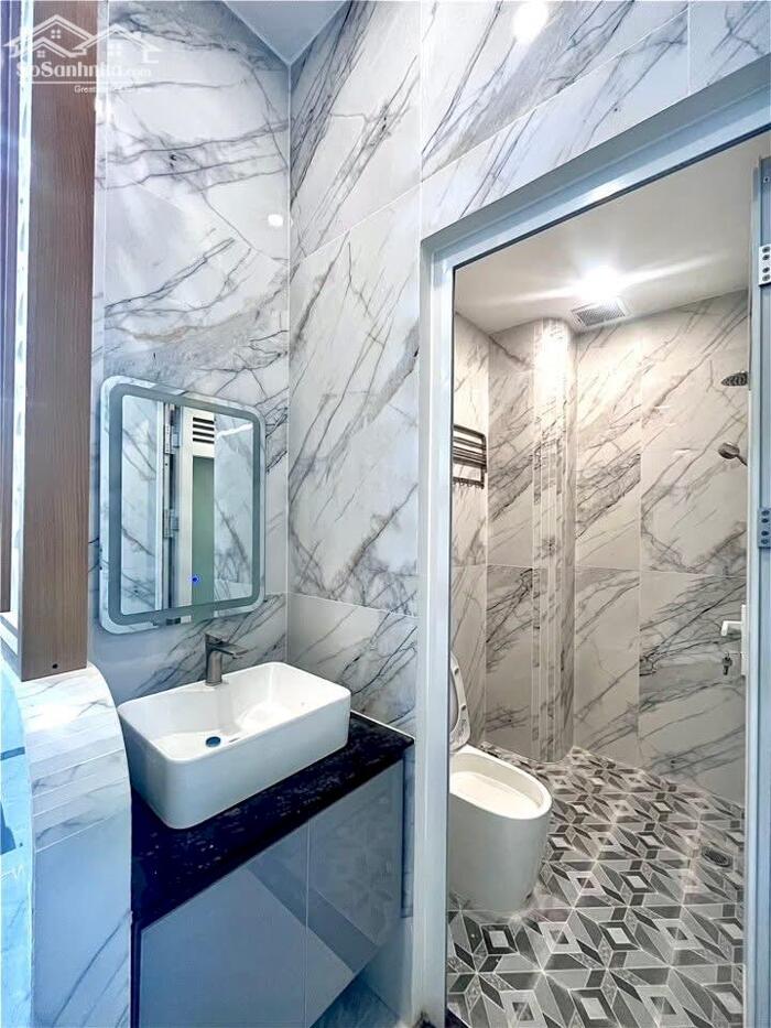 Hình ảnh Bán Nhà Trục chính hẻm 137 Hoàng Quốc Việt - Gần Chợ Nổi & Trường học 8