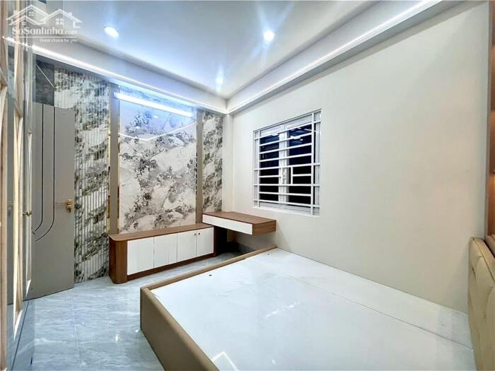 Hình ảnh Bán Nhà Trục chính hẻm 137 Hoàng Quốc Việt - Gần Chợ Nổi & Trường học 9