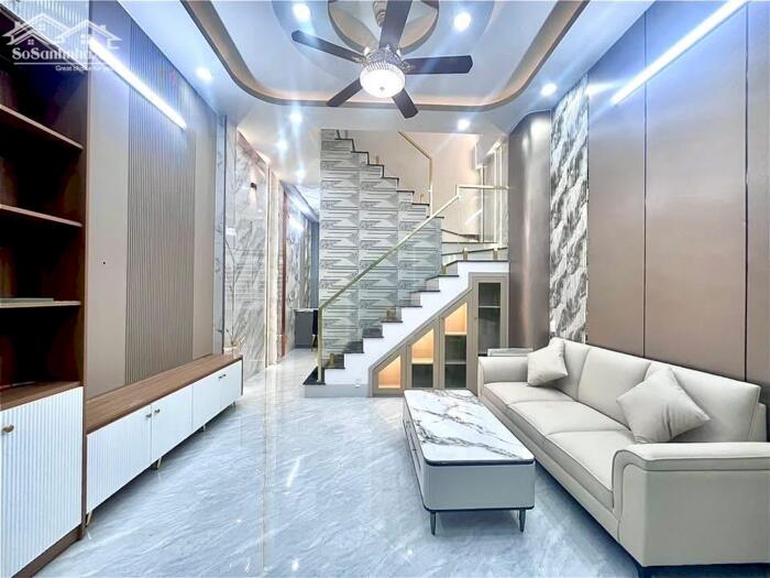 Hình ảnh Bán Nhà Trục chính hẻm 137 Hoàng Quốc Việt - Gần Chợ Nổi & Trường học 3