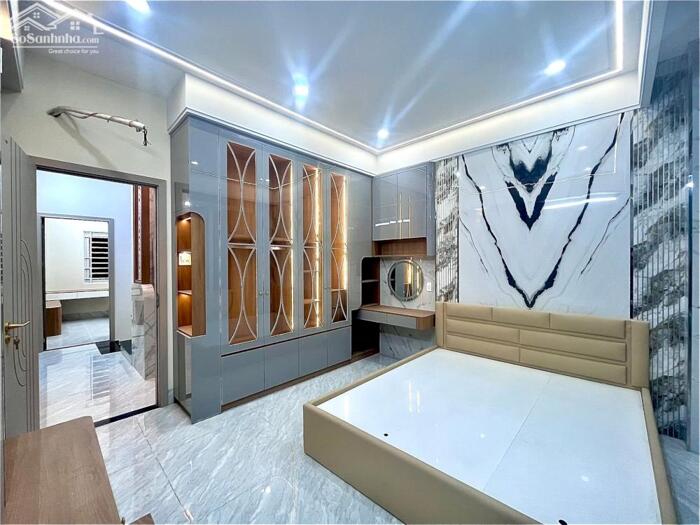 Hình ảnh Bán Nhà Trục chính hẻm 137 Hoàng Quốc Việt - Gần Chợ Nổi & Trường học 12