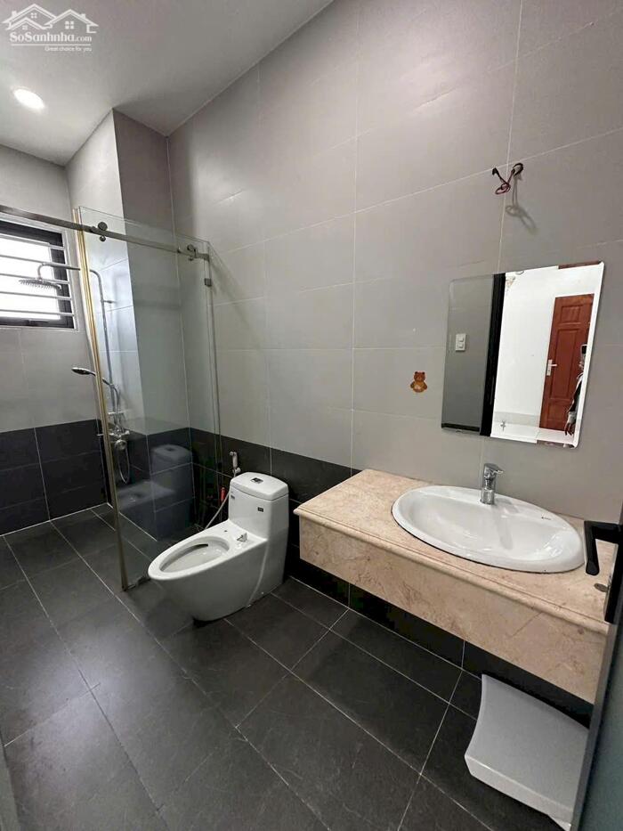 Hình ảnh BDS HVL [NC] [Cho thuê] VĂN PHÒNG Quận 2 - 4 TẦNG - Có hầm + Thang máy 2