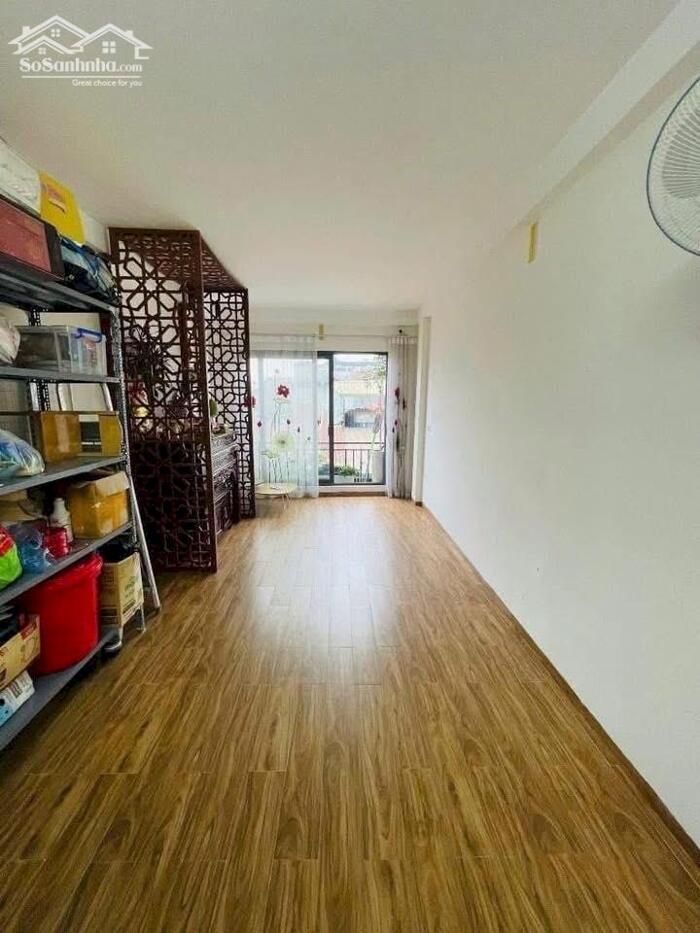 Hình ảnh Bán Nhà Ngõ 122 Xuân Đỗ, Cự Khối, Long Biên 33m2, 5T giá 6,4 tỷ 3