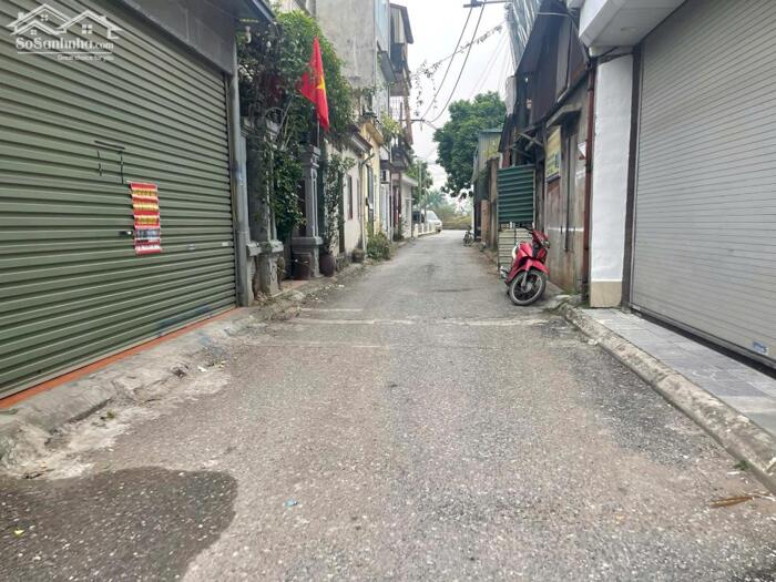 Hình ảnh Giá chỉ 3,8 tỷ 30m ô tô 7 chỗ vào nhà tại Tình Quang, Giang Biên, tương đối hiếm 2