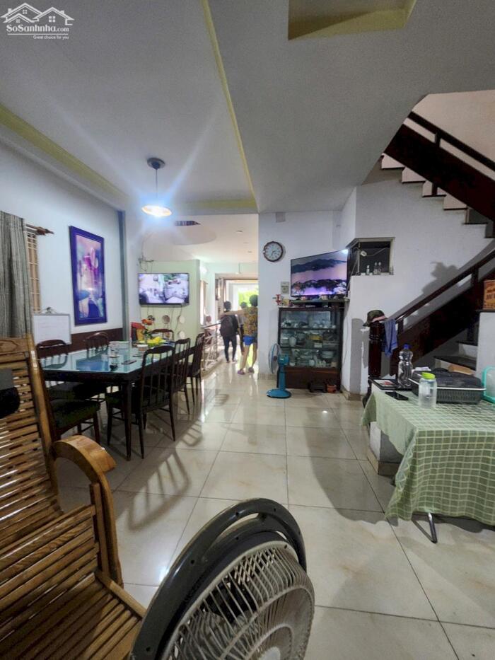 Hình ảnh Chính chủ gửi bán căn biệt thự mini 162 m2 ngay thích quảng đức 29 tỷ 1