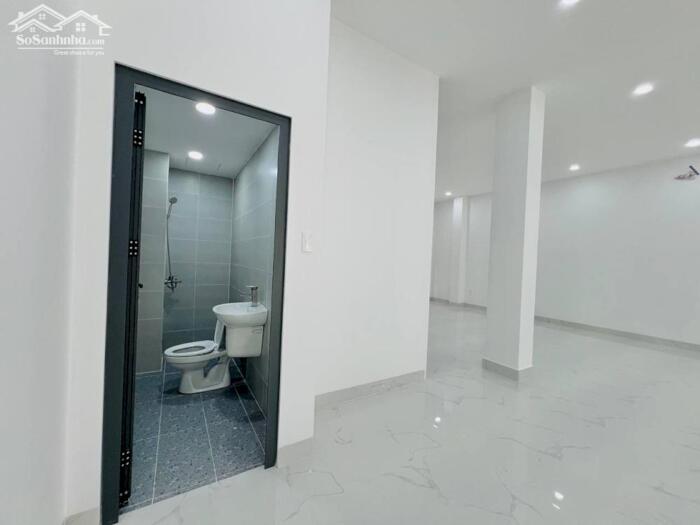 Hình ảnh Cho thuê nhà phố Vinhomes Grand Park - Diện tích lớn 144m² - Thang máy Nhà mới hoàn thiện chưa ở 3