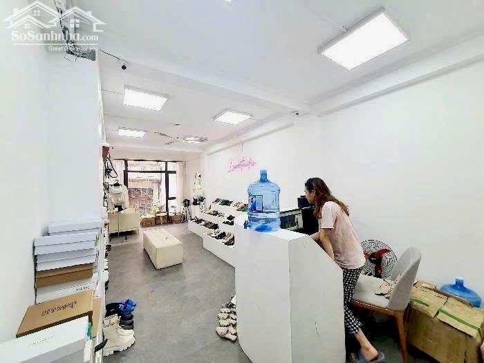 Hình ảnh Bán nhà mặt phố Hoàng Cầu, Đống Đa. 8T Thang Máy, Cho Thuê 80tr/th. DT 75m2. Giá 34,5 Tỷ 4