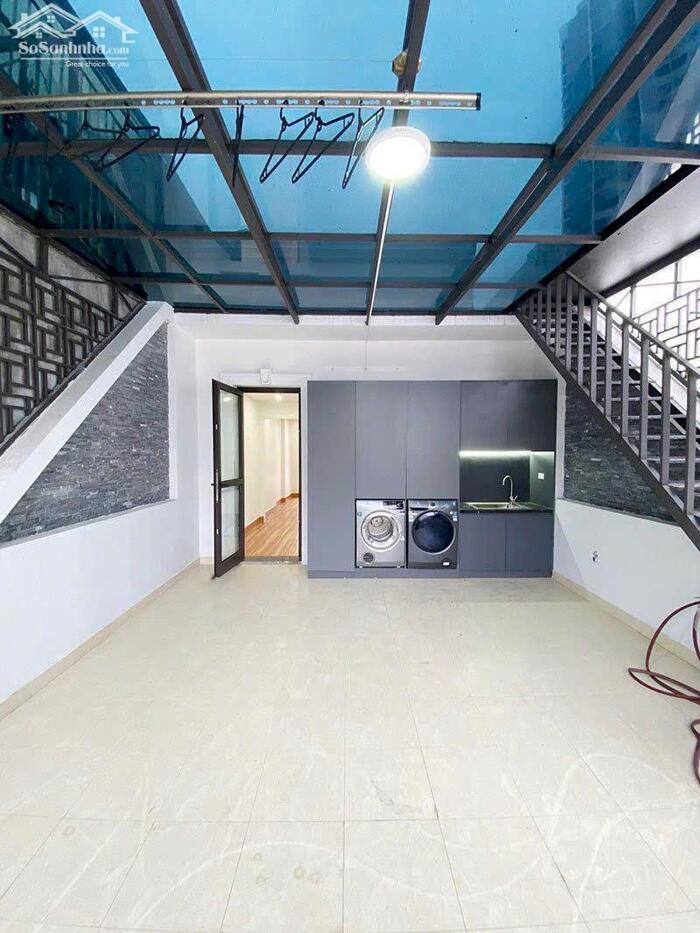 Hình ảnh Cần cho thuê nguyên căn siêu xịn tại Hoàng Huy Mall 7