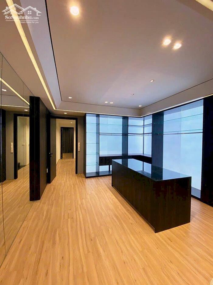 Hình ảnh Cần cho thuê nguyên căn siêu xịn tại Hoàng Huy Mall 0