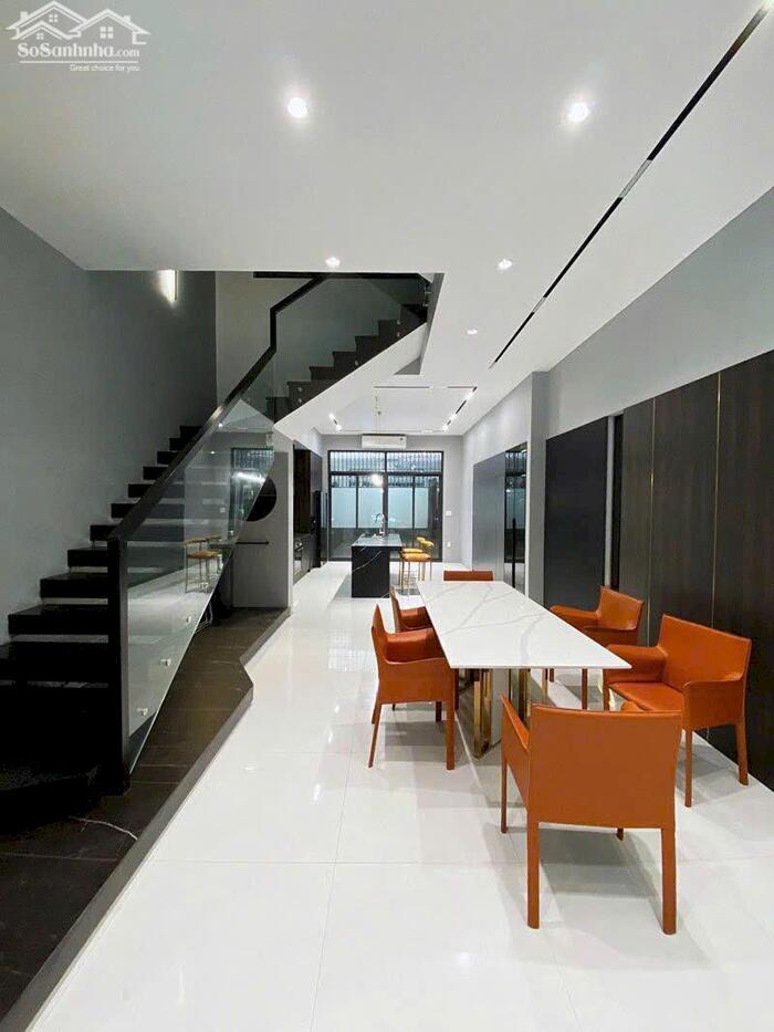 Hình ảnh Cần cho thuê nguyên căn siêu xịn tại Hoàng Huy Mall 8