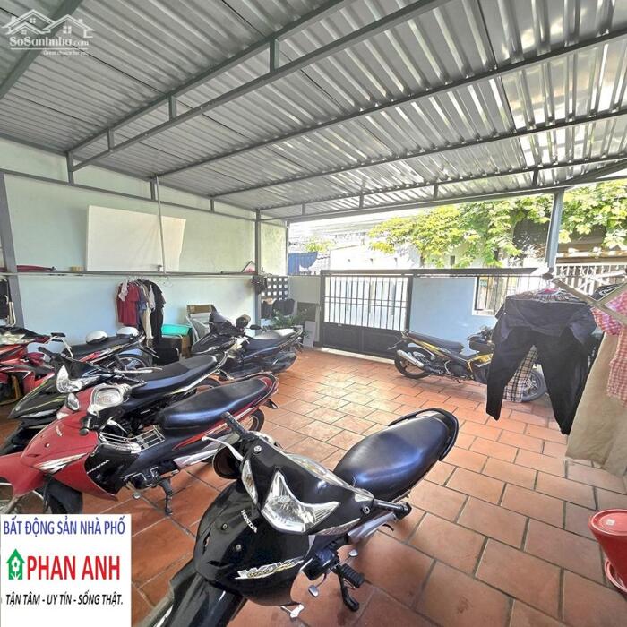 Hình ảnh Bán gấp nhà phố Quận 9 | 5 phút ra đến Chợ Phước Long | 98 m² đất | Có sẵn HĐT 144 triệu. 0