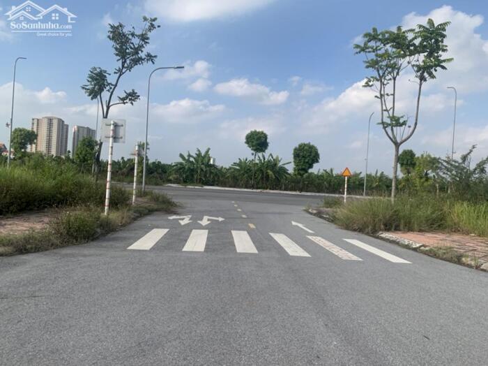 Hình ảnh Duy nhất còn tồn tại - Bán 74m dãy TT2-x đấu giá Cự Khối gần hồ Bộ Đội đang thi công, đất trước đường 13m sau đường 13m 2