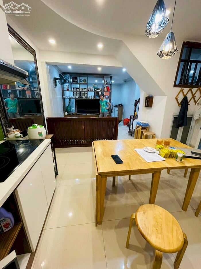 Hình ảnh Cực Hiếm Hàng Chuối 75M2 MT 7M 5 Tầng 32.5 Tỷ -Ô TÔ -Ngõ sạch thoáng gần phố 3