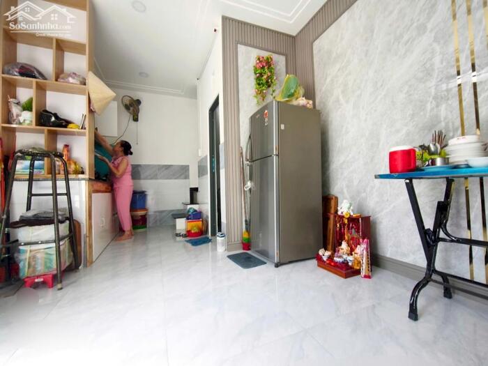 Hình ảnh Chính chủ cần bán nhanh nhà 2 tầng mới, sd30m2, CCVB, HXH Trần Thị Hè, nhỉnh 1 Tỷ 2