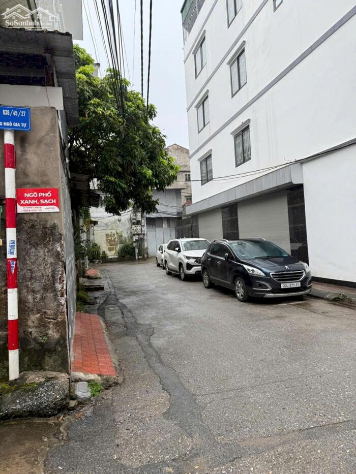 Hình ảnh Bán 100m đất tặng nhà tầng đang cho thuê 12 triệu hàng tháng ngõ 528 Ngô Gia Tự đường ô tô tránh 1