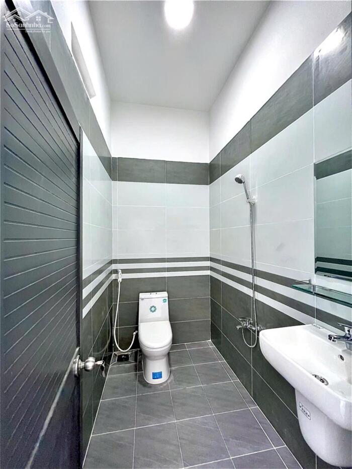 Hình ảnh Bán Nhà Trệt Lầu Mặt tiền Bờ kè Cái Sơn - Thông Nguyễn Văn Cừ & Lộ Vòng Cung, P.An Bình, TP.Cần Thơ 19