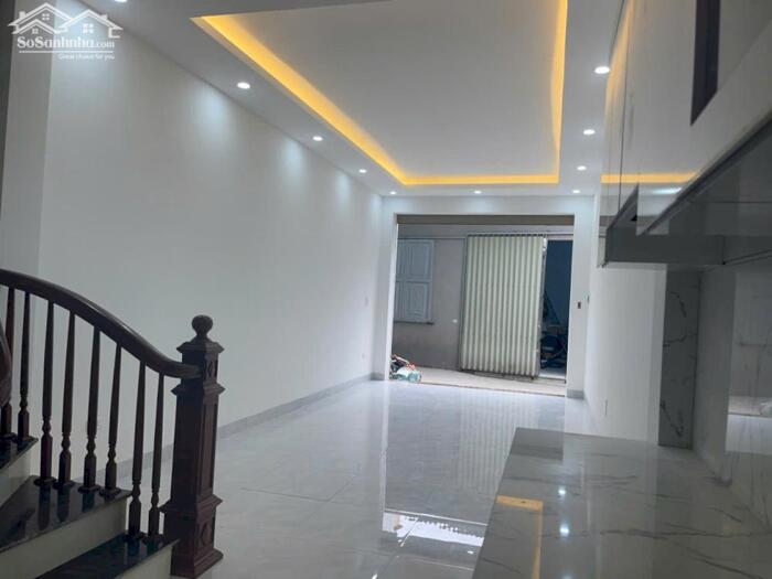 Hình ảnh Chính chủ cần bán nhà xây mới 4,5 tầng 36,6m2 tổ 8 Thạch Bàn, gần hồ Bộ Đội đang thi công chỉ 200m 6