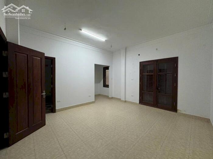 Hình ảnh Bán Nhà P/Lô Ô Tô Tránh Đường Bưởi Ba Đình 72/90m2-5T 2MT15m Vỉa Hè 31,5 Tỷ Có Thương Lượng. 1