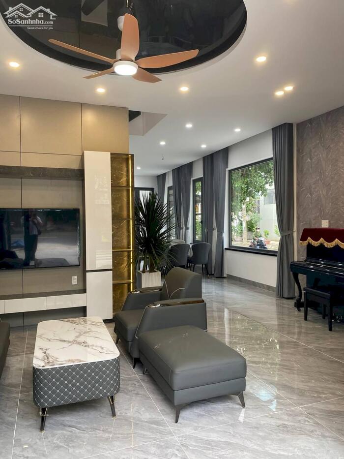 Hình ảnh Chính chủ gửi bán nhà 3 tầng 2 MT đường Nguyễn Thúy và Nguyễn Huy Tự. Đà Nẵng. 2