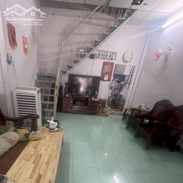 Hình ảnh Nhà cũ tiện xây mới cho thuê kinh doanh, ngay Tân Quý, DT 4x12m, sổ vuông, 2