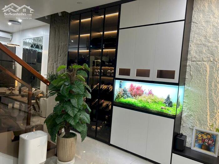 Hình ảnh Chính chủ chuyển công tác lên cần cho thuê nhà tại Hoàng Huy Mall 2