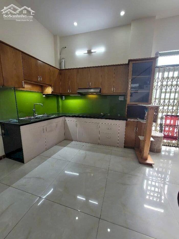 Hình ảnh Ngay Ngã Tư Ga, căn góc hiếm 2 mặt tiền đường 8m không LG, 5x13m, 3 tầng nhỉnh 7Tỷ 6