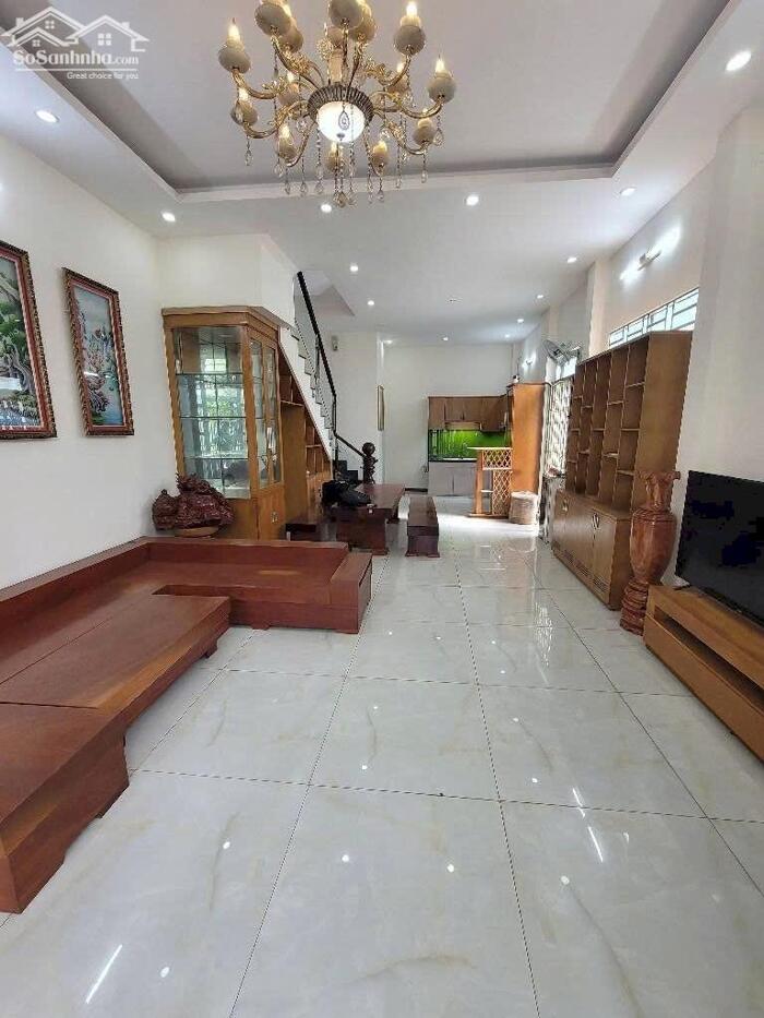 Hình ảnh Ngay Ngã Tư Ga, căn góc hiếm 2 mặt tiền đường 8m không LG, 5x13m, 3 tầng nhỉnh 7Tỷ 1