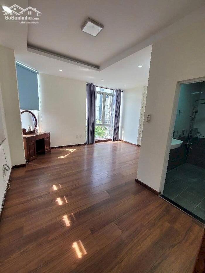 Hình ảnh Ngay Ngã Tư Ga, căn góc hiếm 2 mặt tiền đường 8m không LG, 5x13m, 3 tầng nhỉnh 7Tỷ 11