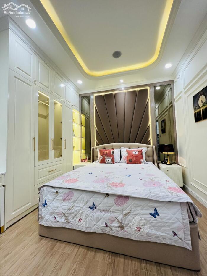 Hình ảnh Bán nhà CHDV 2MT Phan Đăng Lưu, P.3,BT ,4.5x19 . 6 Tầng , TM , 11PN, 12WC, HĐT : 60tr/t giá 16.8 tỷ 6