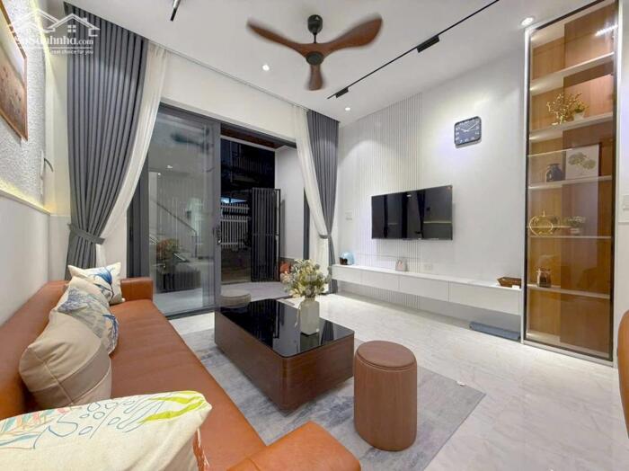 Hình ảnh HOÀNG DIỆU _ TRUNG TÂM 3 TẦNG 65M², 4PN, FULL NT _ GIÁ 4.7 TỶ 0