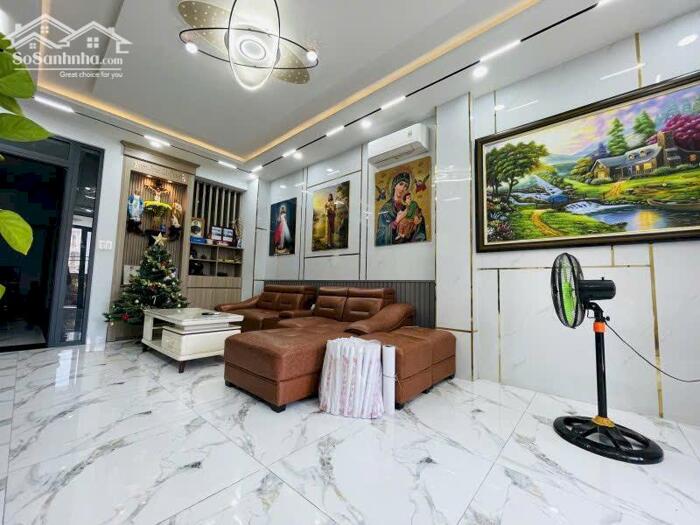 Hình ảnh Bán nhà HXT thông Phạm Văn Bạch P12 ngang 4.2 m 93m2 4L có T.máy KD buôn bán 13.7 tỷ. 8