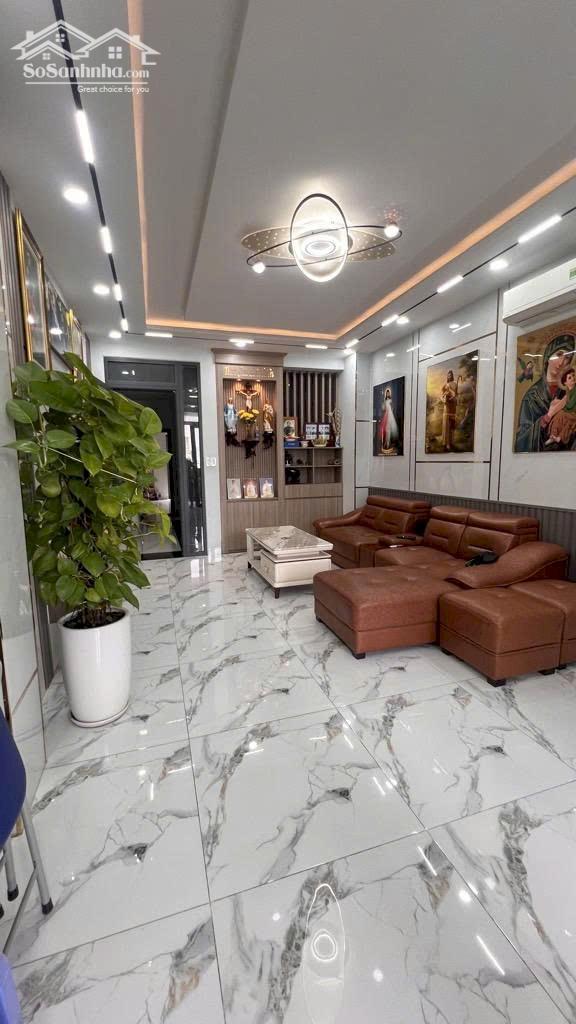 Hình ảnh Bán nhà HXT thông Phạm Văn Bạch P12 ngang 4.2 m 93m2 4L có T.máy KD buôn bán 13.7 tỷ. 4