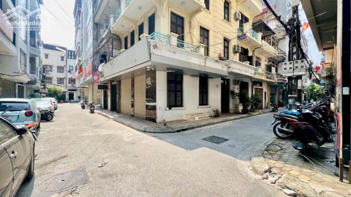 Hình ảnh Bán nhà Hoàng Quốc Việt 60m², MT 5m, ngõ ô tô tránh, phân lô vỉa hè, giá 29.5 tỷ 0