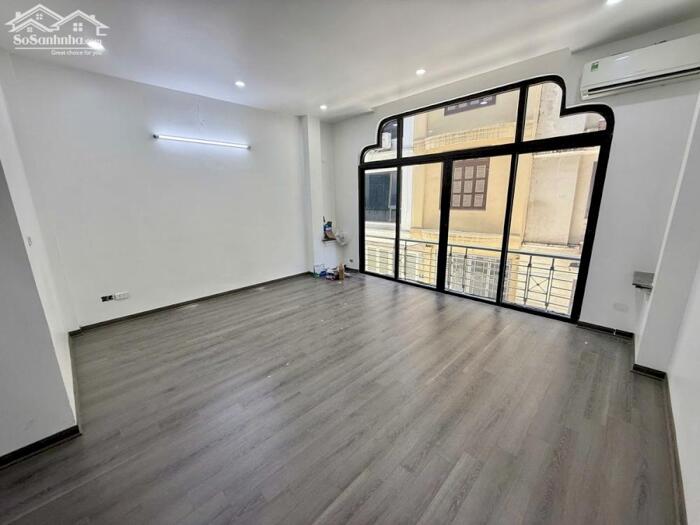 Hình ảnh Bán nhà 8 tầng thang máy Hoàng Quốc Việt 52m², MT 5m, ô tô tránh, phù hợp cho thuê – 29 tỷ 2