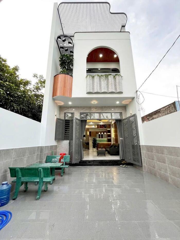 Hình ảnh Hạ giá bán gấp căn nhà lầu 90m2 chỉ 1ty8** 0