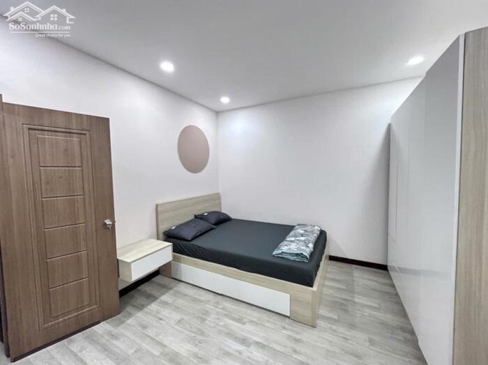 Hình ảnh 4,28 TỶ- CHUNG CƯ 152/11 NGUYỄN THỊ TẦN P2 Q8- CĂN HỘ SÂN VƯỜN 105,1M2 SỔ SẴN CC LIỀN , NỘI THẤT XỊN XÒ 3