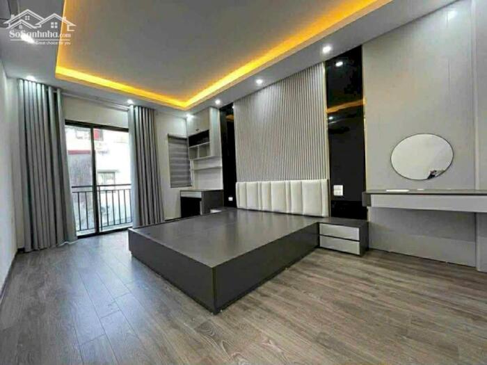 Hình ảnh Bán nhà mặt phố Đê La Thành 50m2 vỉa hè rộng mặt tiền rộng 18.5 tỷ 2