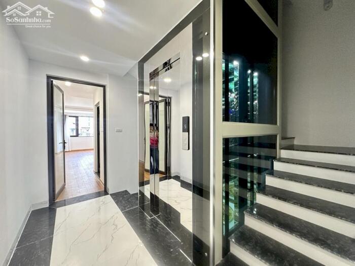 Hình ảnh Nhà 7 Tầng Thang Máy Hoàng Cầu - Đống Đa, 10PN, ô tô cửa, sổ đỏ 71m2 - Ở/Văn Phòng 4