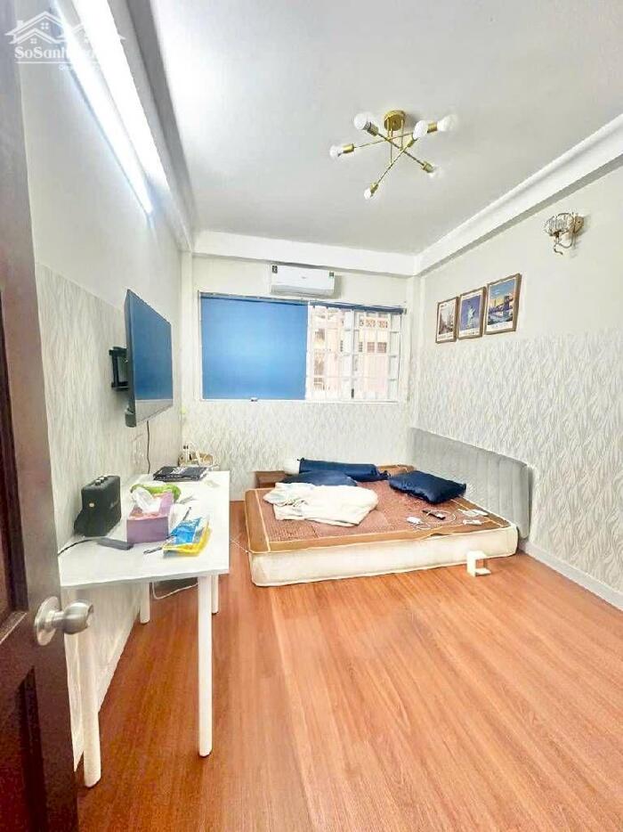 Hình ảnh NHÀ ĐẸP THÀNH THÁI, Q.10, 100m2 DTSD, 3 TẦNG, HẺM 3M, KHU PHÂN LÔ, HOÀN CÔNG ĐỦ, GẦN CHỢ, TRƯỜNG HỌC, CHỈ 6.X T.Ỷ 8