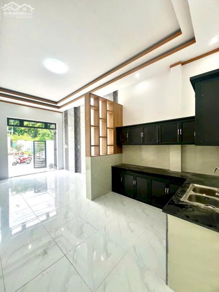 Hình ảnh Cơ Hội Cuối Năm: Nhà Cấp 4 Sổ Riêng Thổ Cư, Giá Chỉ 1 Tỷ 4! 3