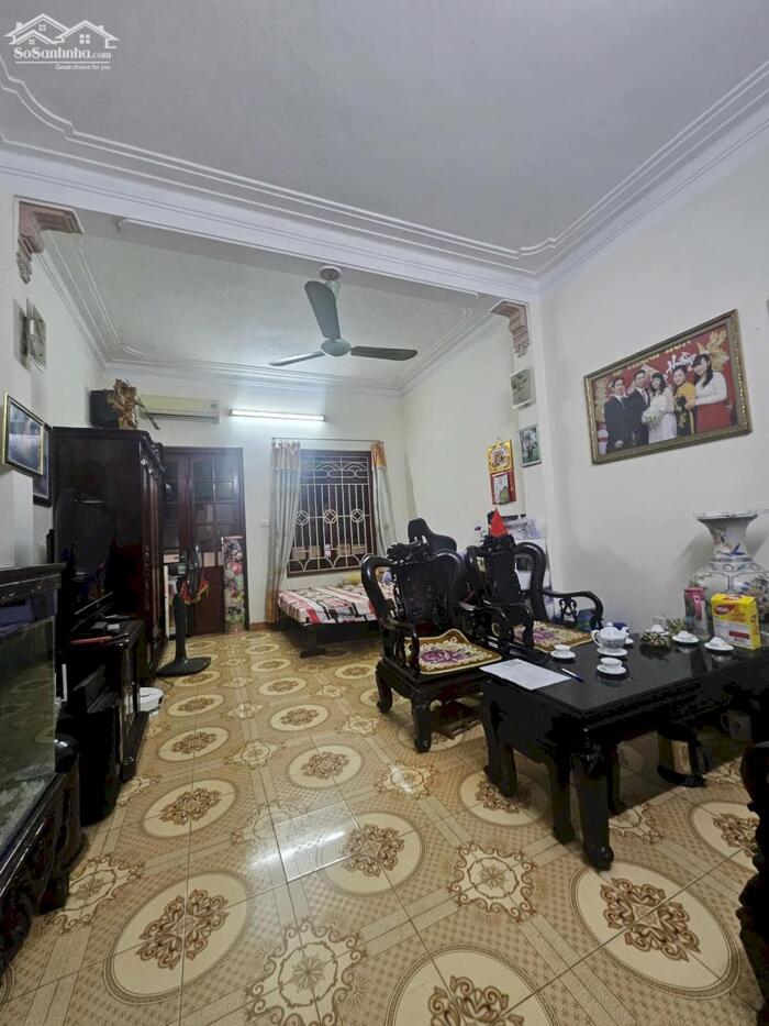 Hình ảnh Mặt Tiền 4.5M 26.8 Tỷ Mặt Phố Lò Đúc 3 Tầng 1 Sổ 1 Chủ Vị Trí Đẹp Nhất phố 2