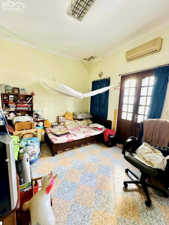 Hình ảnh Bán Nhà Mặt Phố Phó Đức Chính Ba Đình 70m2-4T-MT5m Vỉa Hè 56,2 Tỷ Có Thương Lượng. 2