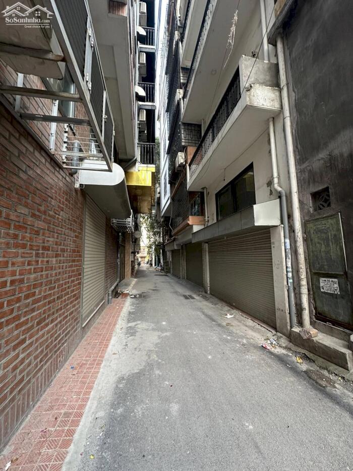 Hình ảnh Bán Nhà Mặt Phố Phó Đức Chính Ba Đình 70m2-4T-MT5m Vỉa Hè 56,2 Tỷ Có Thương Lượng. 5