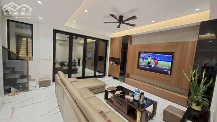 Hình ảnh CHÍNH CHỦ BÁN NHÀ PHỐ TRIỆU VIỆT VƯƠNG, HAI BÀ TRƯNG - 6 TẦNG THANG MÁY 1